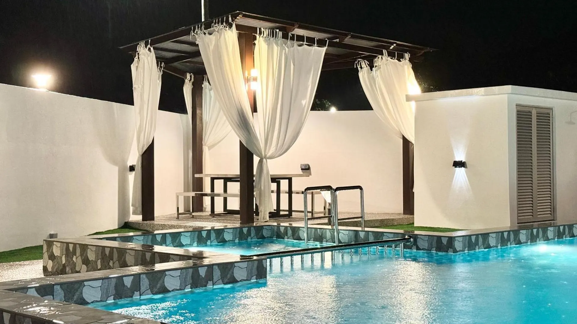 Luxury Holiday Home With Private Pool Langkawi By Zervin