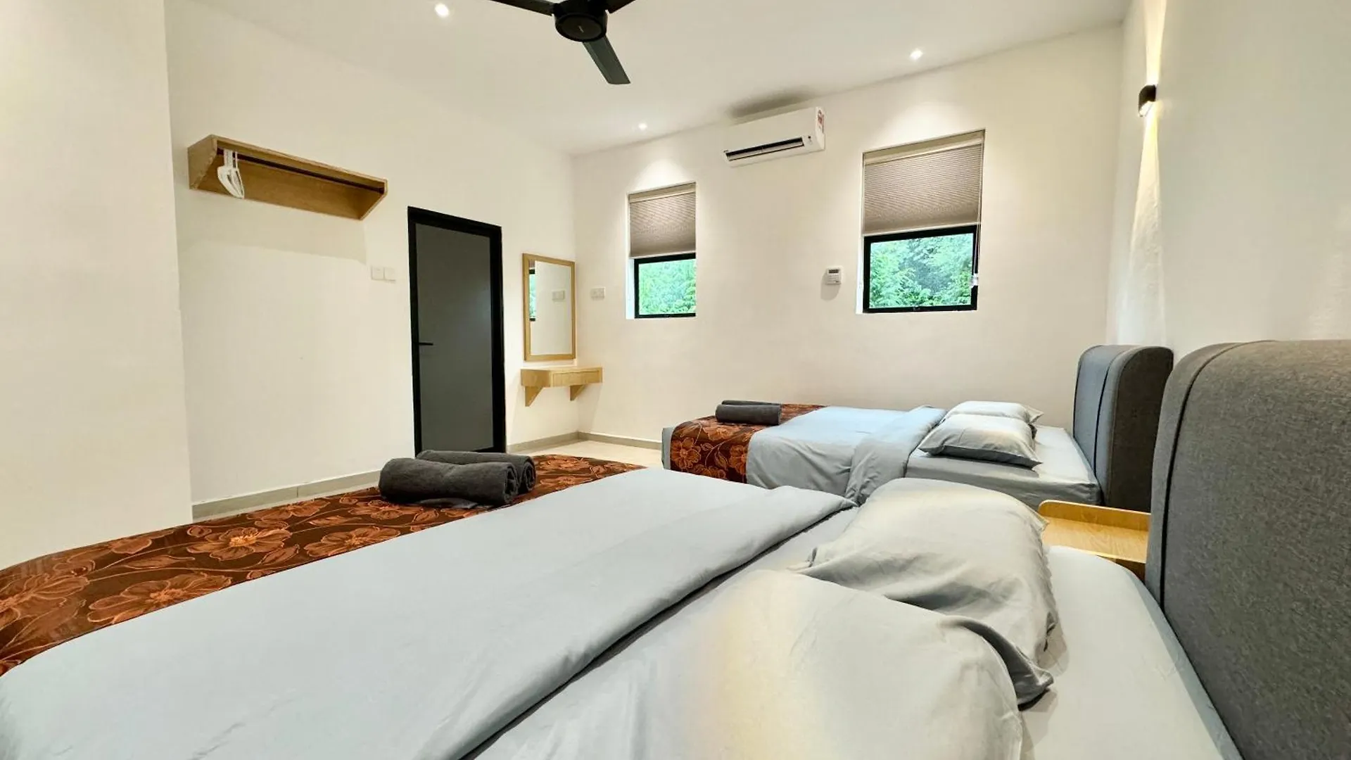 Luxury Holiday Home With Private Pool Langkawi By Zervin 0*,