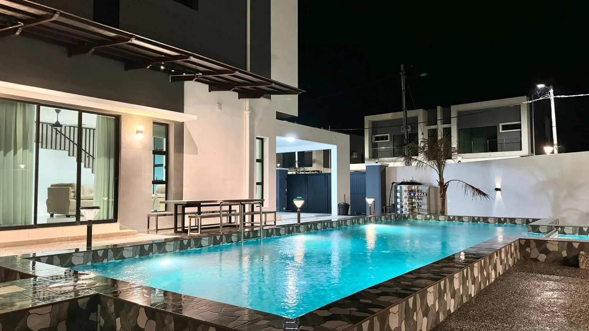 Luxury Holiday Home With Private Pool Langkawi By Zervin 0*,